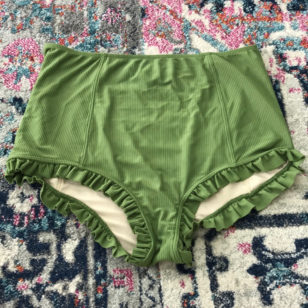 Kortni jeane all ruffled up bottoms